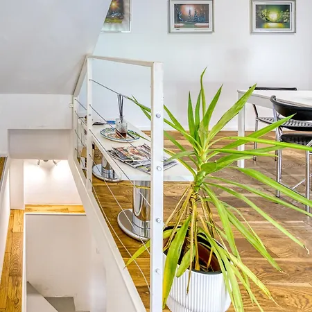 Casa Torricelli - Modern On 3 Levels With Outdoor Dining Area Milán